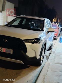 تۆیۆتا کۆرۆلا کرۆس